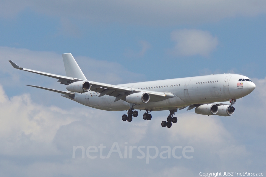 Lufthansa Technik Airbus A340-313 (D-AAAM) | Photo 116977