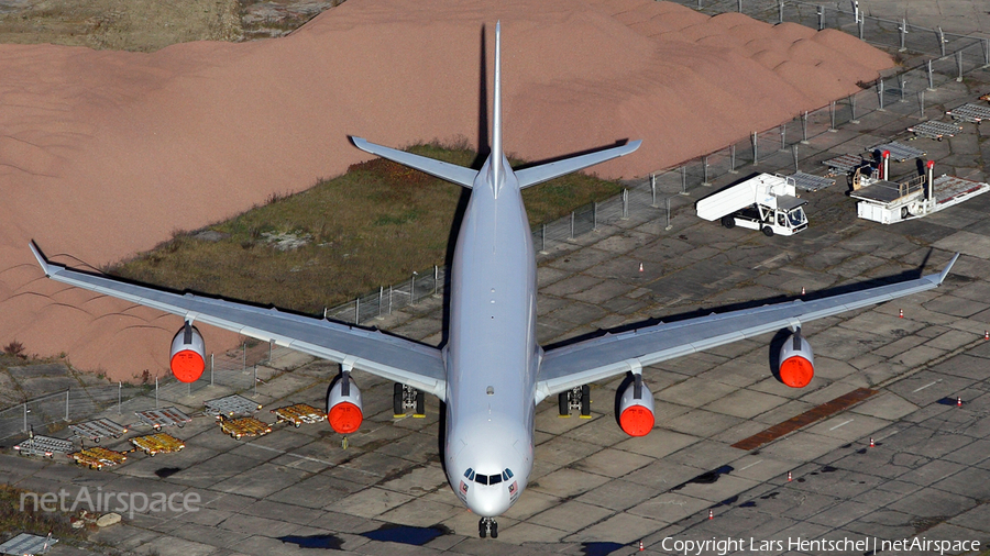Lufthansa Technik Airbus A340-313 (D-AAAM) | Photo 90512