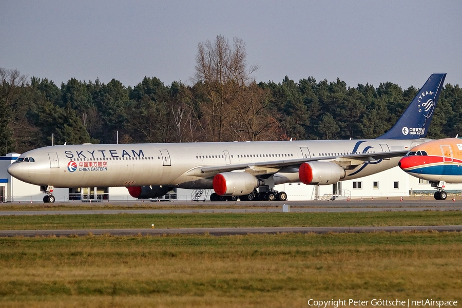 China Eastern Airlines Airbus A340-642 (D-AAAR) | Photo 210274