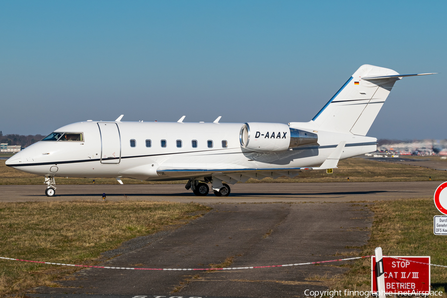 Air Independence Bombardier CL-600-2B16 Challenger 604 (D-AAAX) | Photo 499000