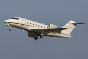 Air Independence Bombardier CL-600-2B16 Challenger 604 (D-AAAX) at  Hamburg - Fuhlsbuettel (Helmut Schmidt), Germany