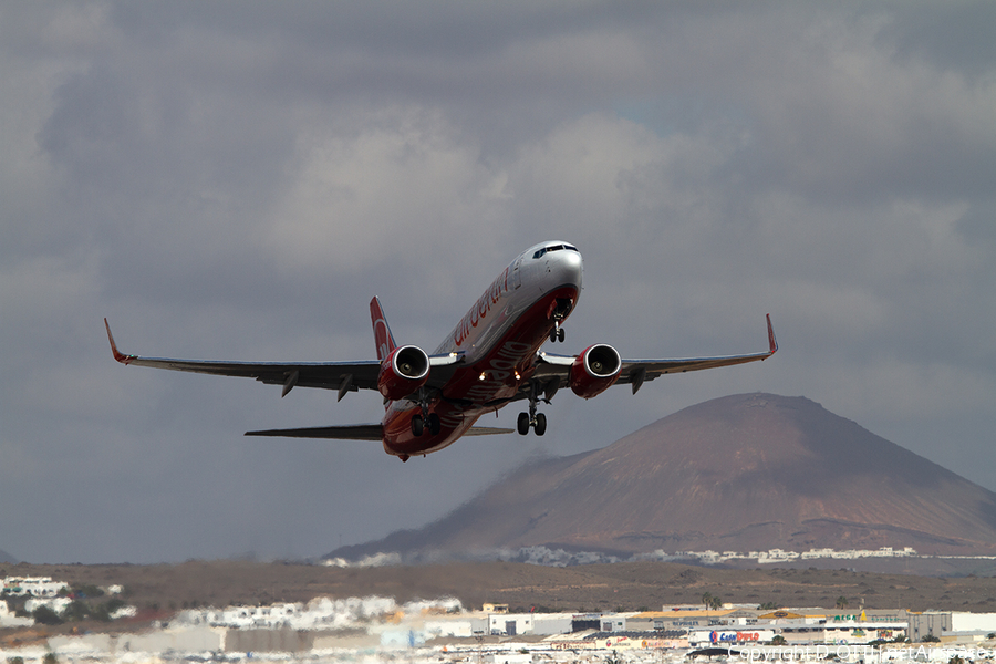 Air Berlin Boeing 737-86J (D-ABAG) | Photo 327396