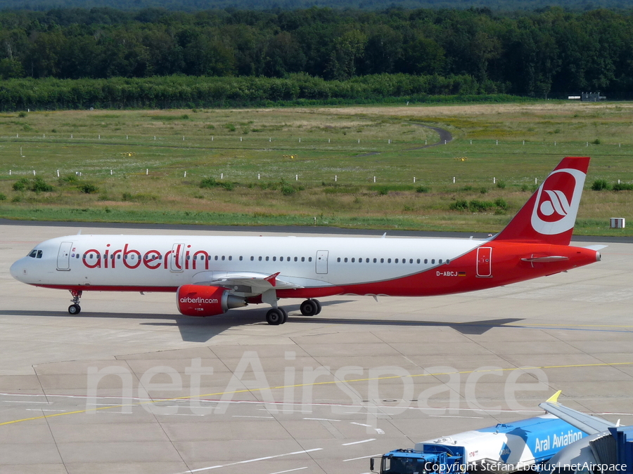 Air Berlin Airbus A321-211 (D-ABCJ) | Photo 490552