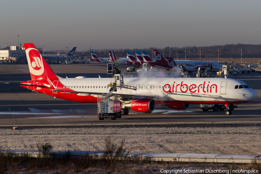Air Berlin Airbus A321-211 (D-ABCL) | Photo 137173
