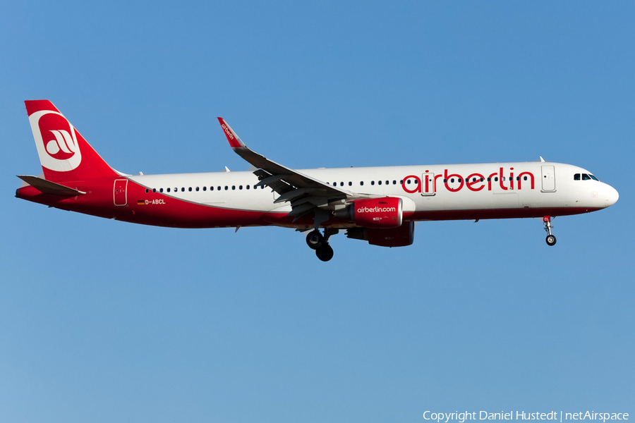 Air Berlin Airbus A321-211 (D-ABCL) | Photo 513042