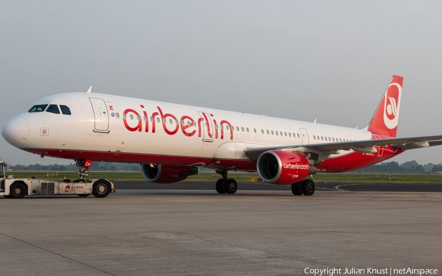 Air Berlin Airbus A321-211 (D-ABCM) | Photo 116556