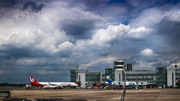 Air Berlin Airbus A321-211 (D-ABCM) at  Dusseldorf - International, Germany