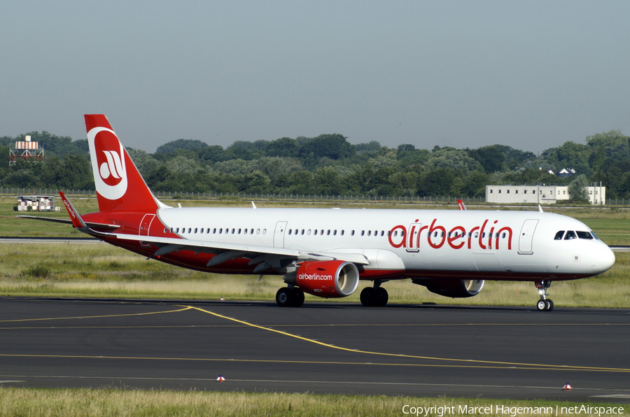 Air Berlin Airbus A321-211 (D-ABCO) | Photo 126131