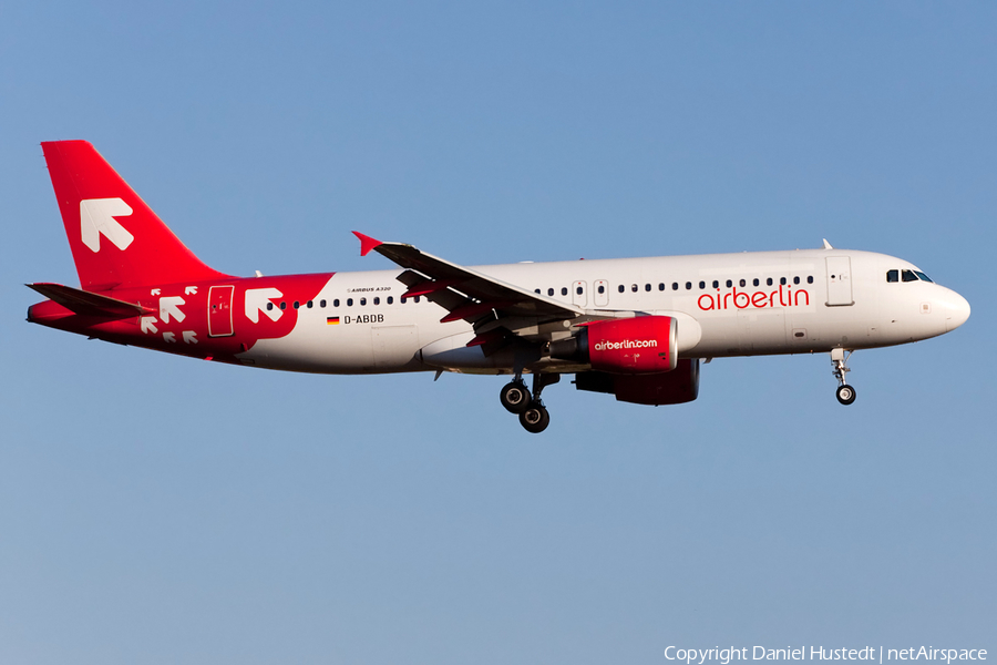 Air Berlin Airbus A320-214 (D-ABDB) | Photo 519192