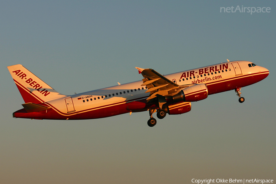 Air Berlin Airbus A320-214 (D-ABDH) | Photo 39073