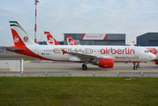 Air Berlin Airbus A320-214 (D-ABDU) at  Vienna - Schwechat, Austria