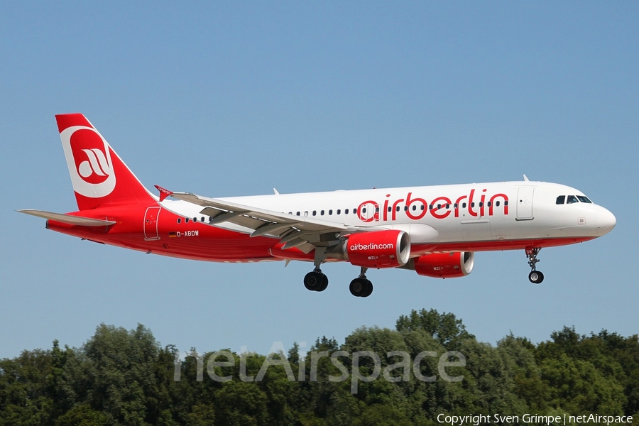 Air Berlin Airbus A320-214 (D-ABDW) | Photo 29733