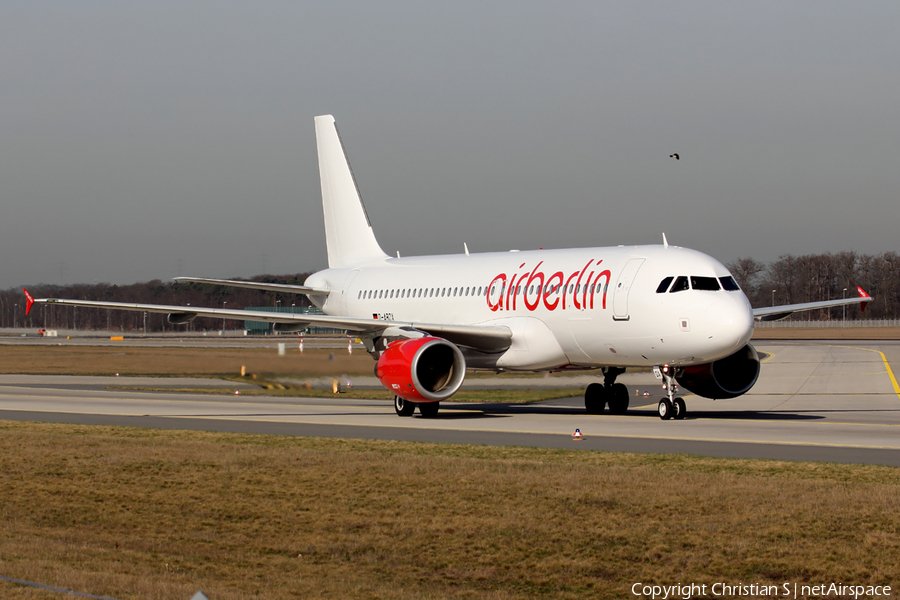 Air Berlin Airbus A320-214 (D-ABDX) | Photo 154173