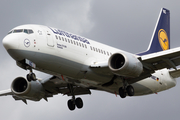 Lufthansa Boeing 737-330 (D-ABEC) at  London - Heathrow, United Kingdom