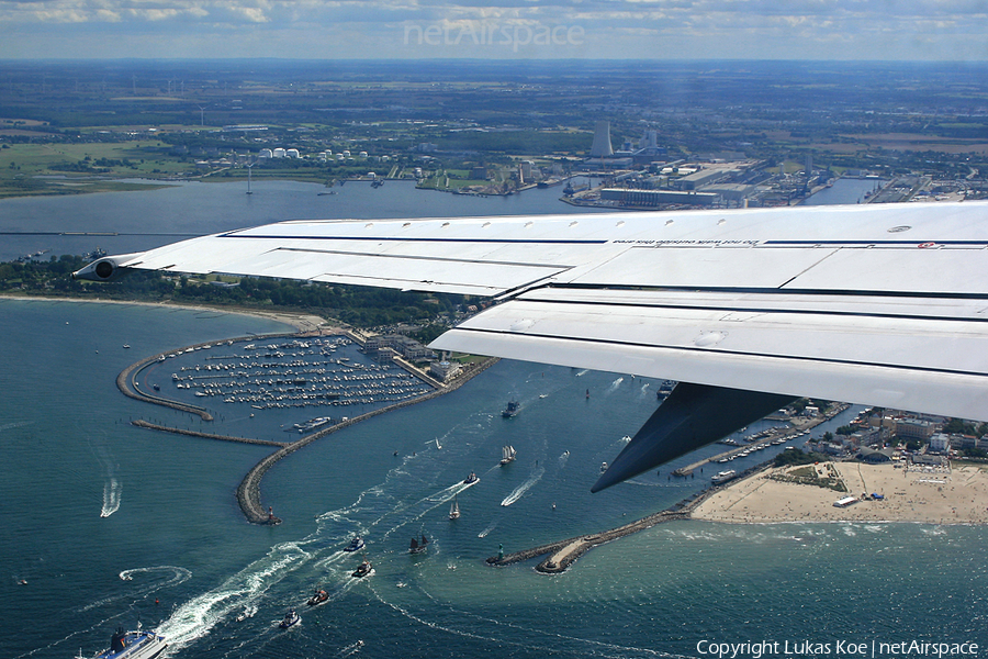 Lufthansa Boeing 737-330 (D-ABEK) | Photo 229804