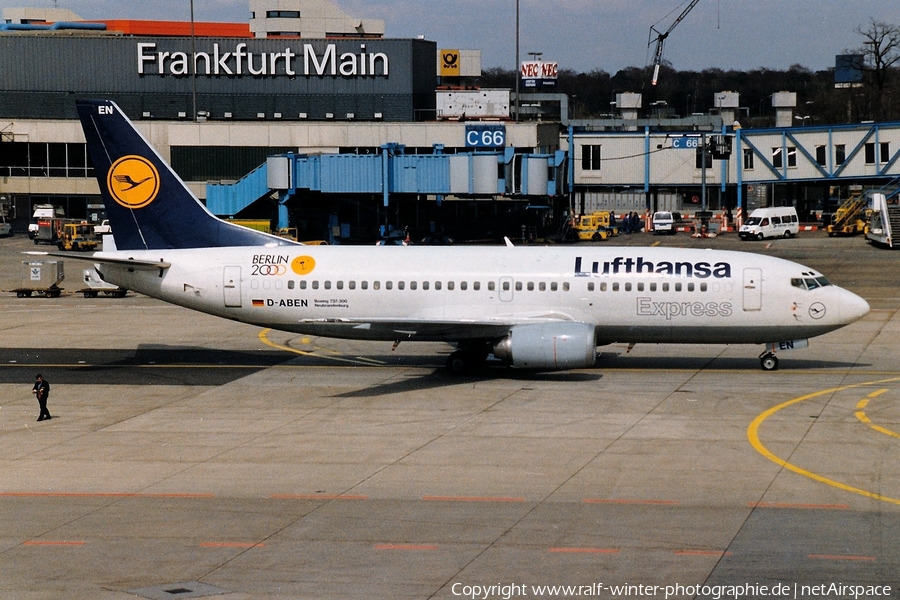 Lufthansa Express Boeing 737-330 (D-ABEN) | Photo 566573