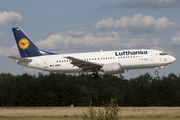 Lufthansa Boeing 737-330 (D-ABEO) at  Hamburg - Fuhlsbuettel (Helmut Schmidt), Germany