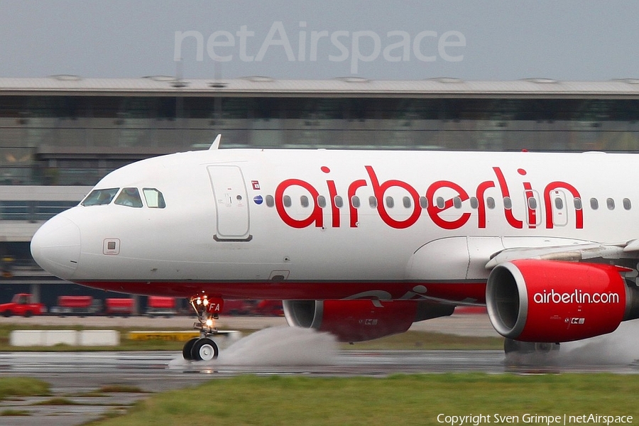 Air Berlin Airbus A320-214 (D-ABFA) | Photo 337602