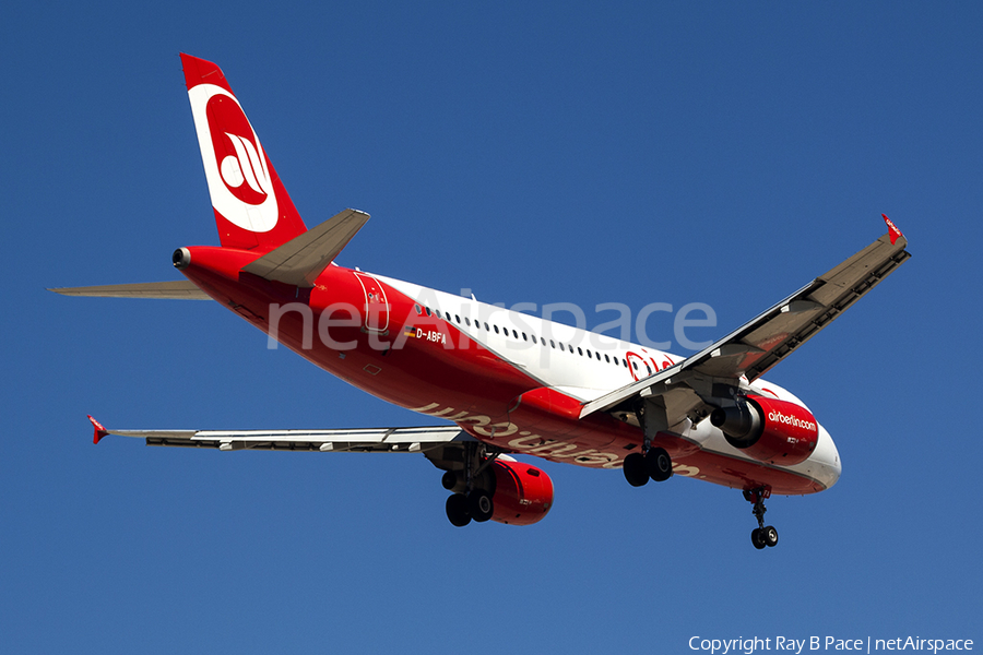 Air Berlin Airbus A320-214 (D-ABFA) | Photo 117564