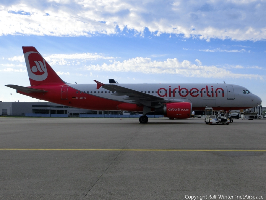 Air Berlin Airbus A320-214 (D-ABFC) | Photo 315515