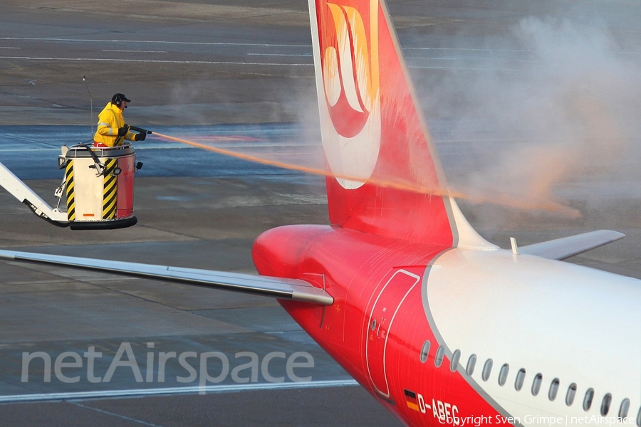 Air Berlin Airbus A320-214 (D-ABFC) | Photo 38852