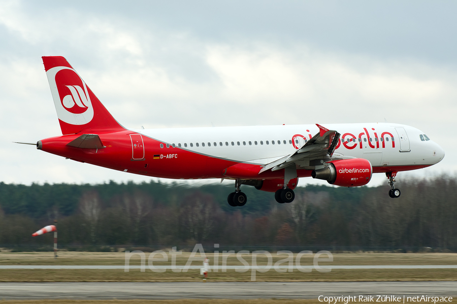 Air Berlin Airbus A320-214 (D-ABFC) | Photo 70618