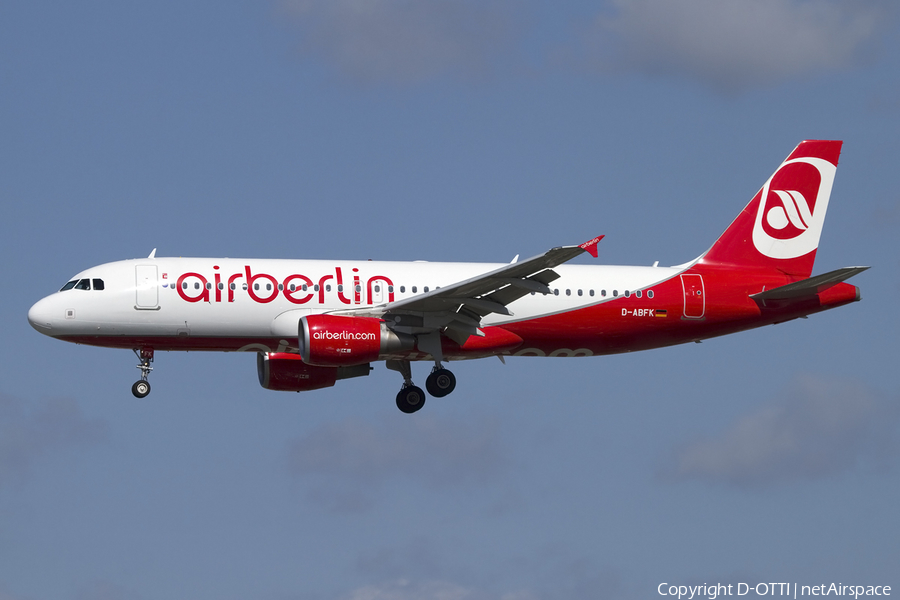 Air Berlin Airbus A320-214 (D-ABFK) | Photo 408689