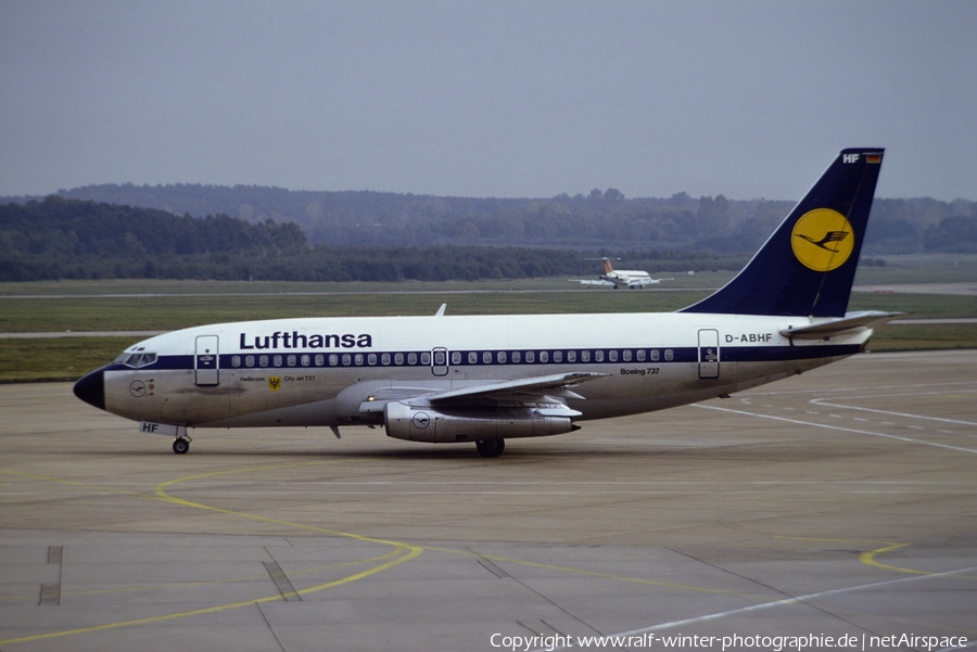 Lufthansa Boeing 737-230(Adv) (D-ABHF) | Photo 328795