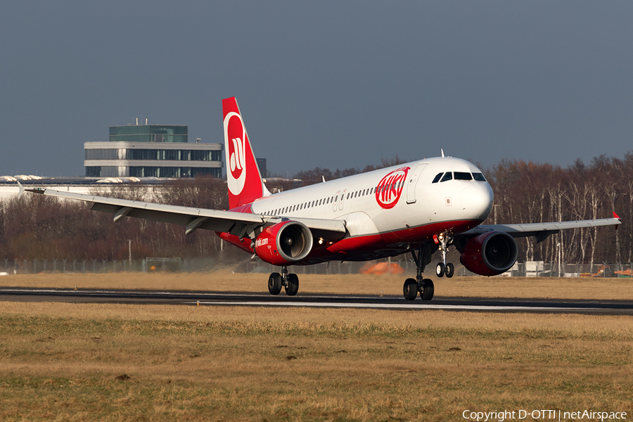 Niki Airbus A320-214 (D-ABHG) | Photo 142047