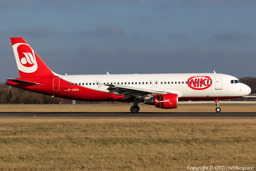 Niki Airbus A320-214 (D-ABHG) | Photo 142048