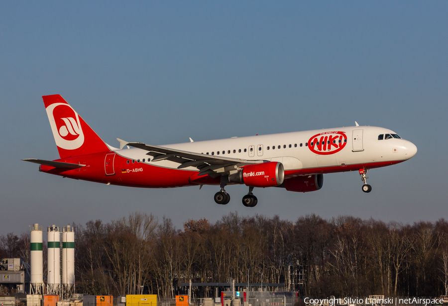 Niki Airbus A320-214 (D-ABHG) | Photo 142366