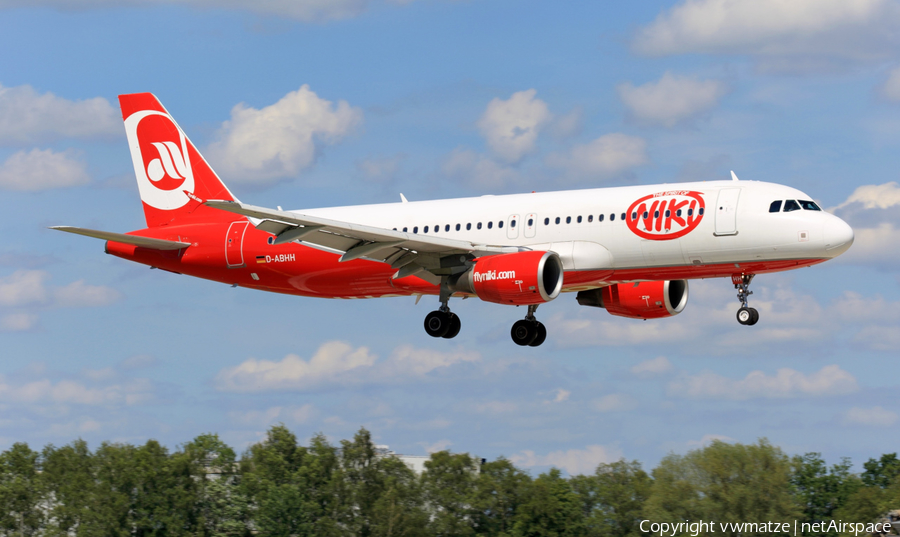 Niki Airbus A320-214 (D-ABHH) | Photo 166968