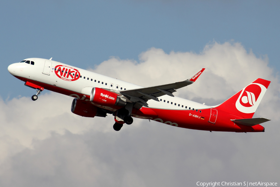 Niki Airbus A320-214 (D-ABHJ) | Photo 151173