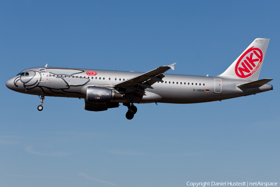 Niki Airbus A320-214 (D-ABHK) | Photo 422095