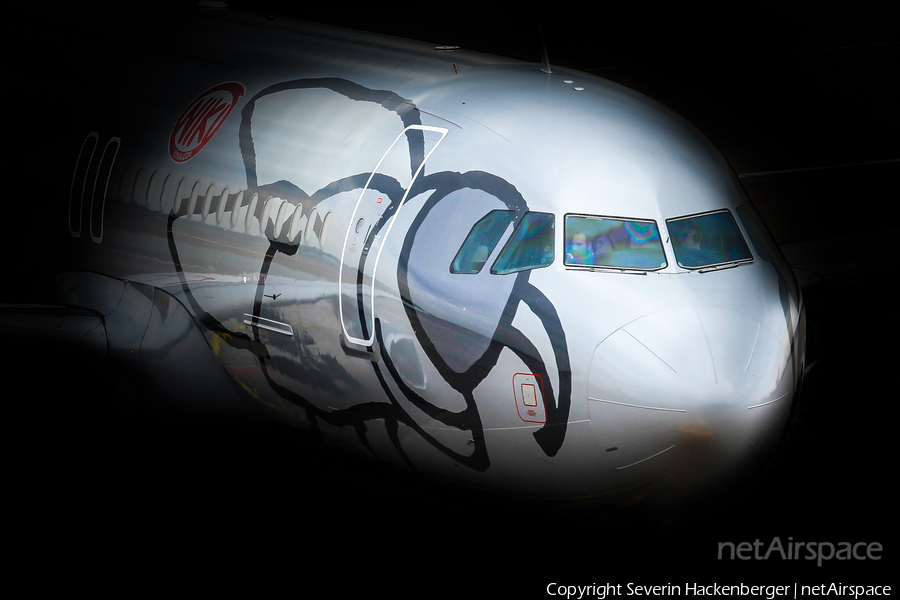 Niki Airbus A320-214 (D-ABHM) | Photo 217433
