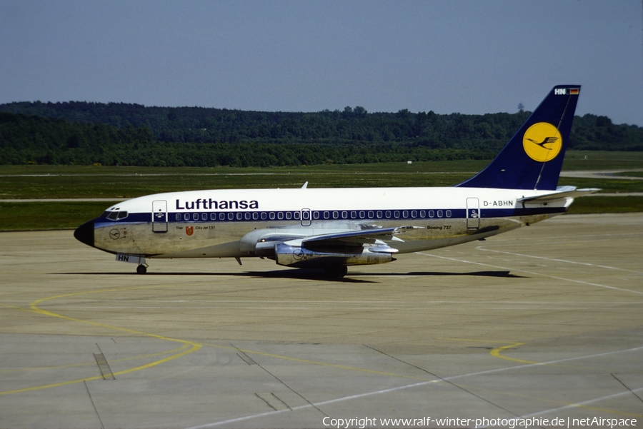 Lufthansa Boeing 737-230(Adv) (D-ABHN) | Photo 354656