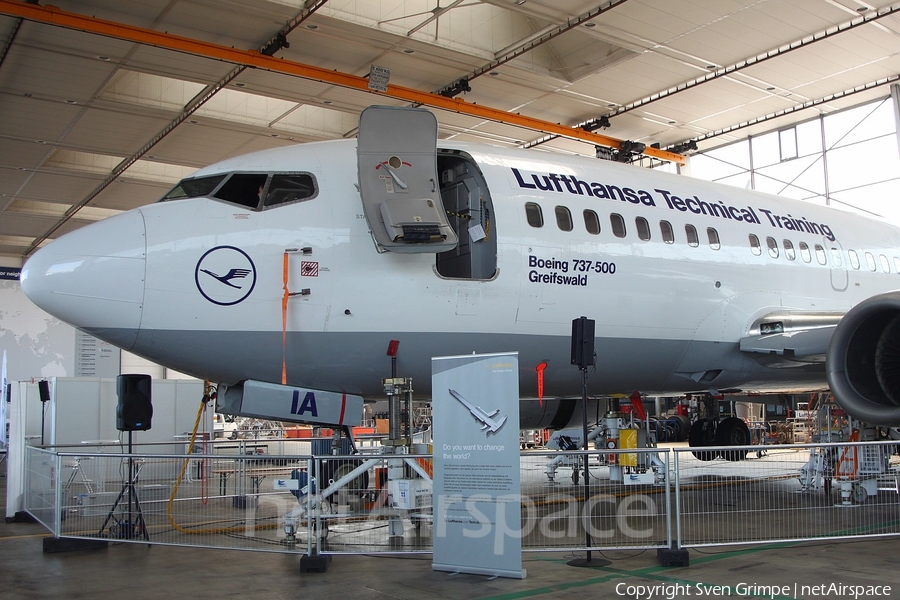 Lufthansa Boeing 737-530 (D-ABIA) | Photo 83567
