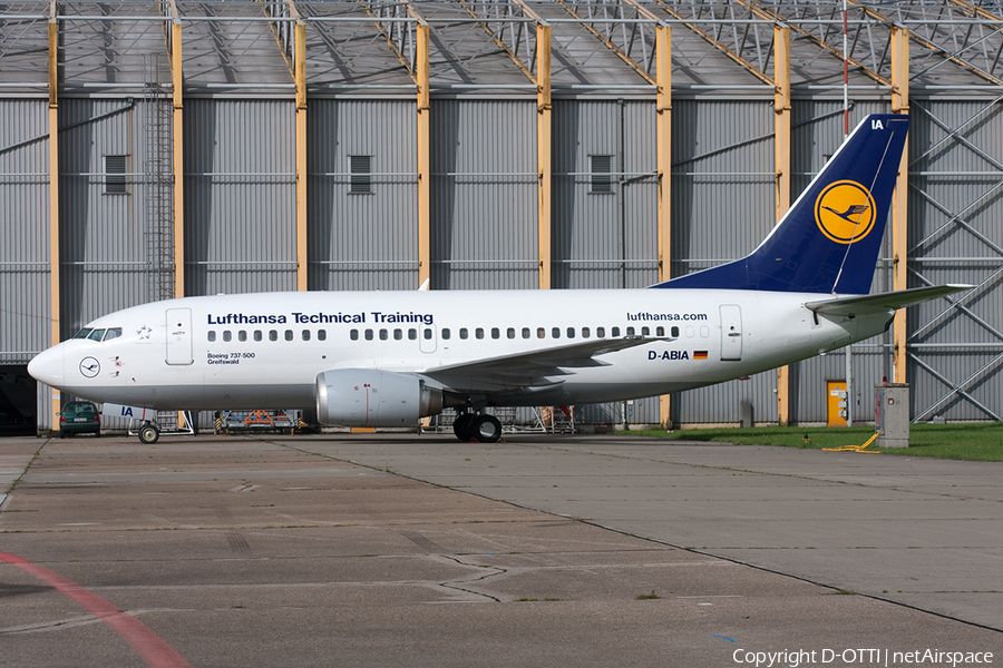 Lufthansa Technik Boeing 737-530 (D-ABIA) | Photo 511465