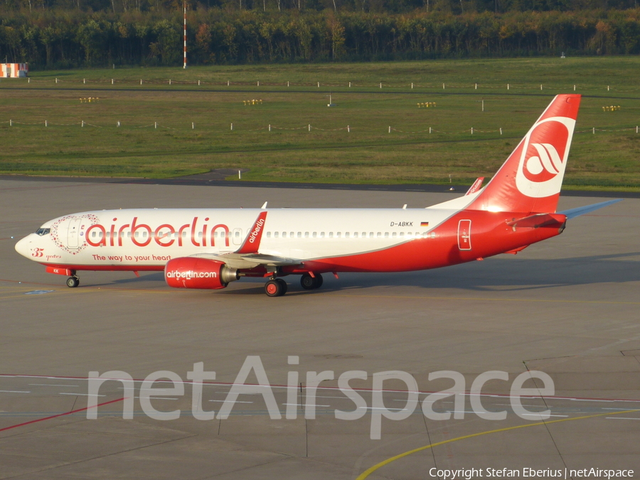 Air Berlin Boeing 737-86J (D-ABKK) | Photo 428874