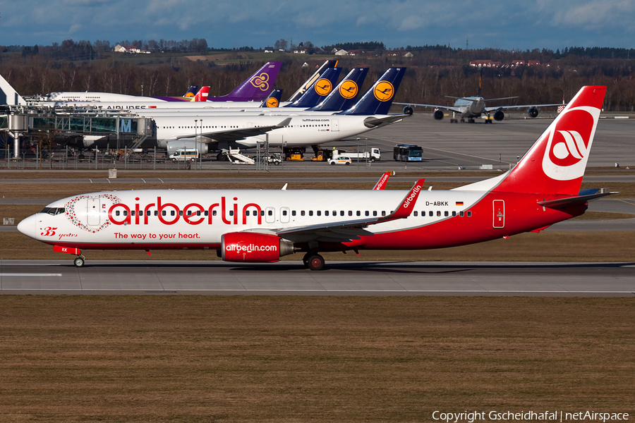 Air Berlin Boeing 737-86J (D-ABKK) | Photo 67544