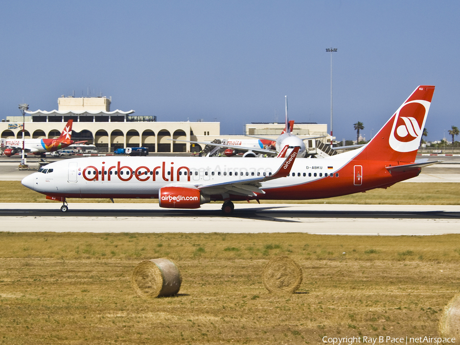 Air Berlin Boeing 737-86J (D-ABKU) | Photo 26596