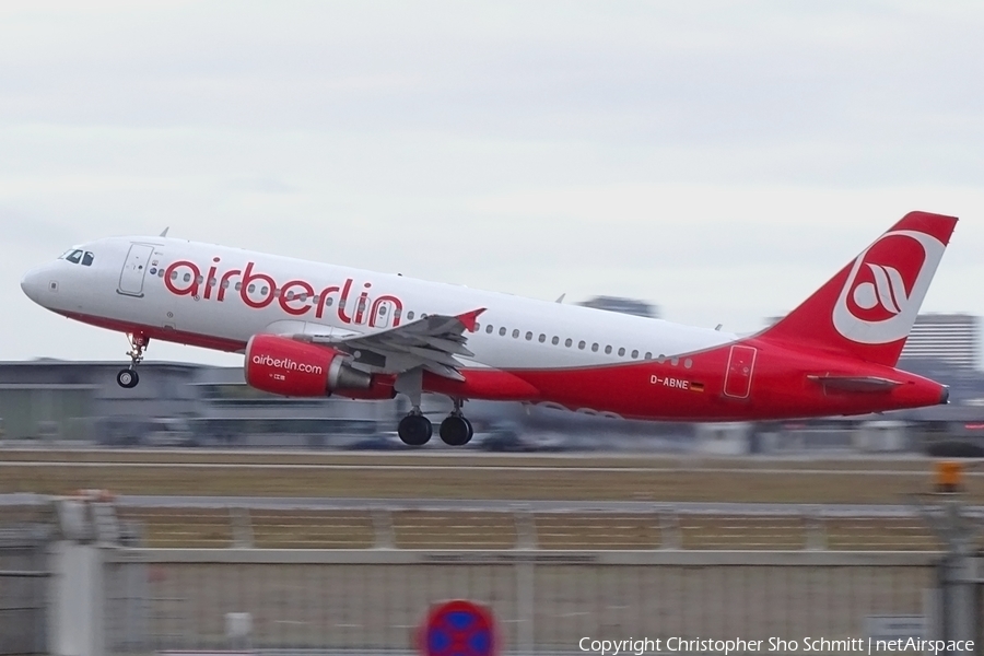 Air Berlin Airbus A320-214 (D-ABNE) | Photo 137247