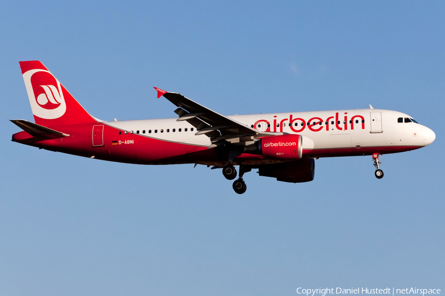 Air Berlin Airbus A320-214 (D-ABNI) | Photo 522448