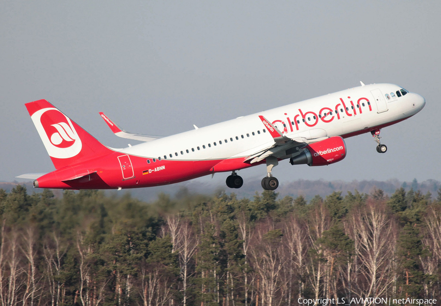 Air Berlin Airbus A320-214 (D-ABNM) | Photo 103154
