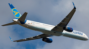 Condor Boeing 757-330 (D-ABOB) at  Hamburg - Fuhlsbuettel (Helmut Schmidt), Germany