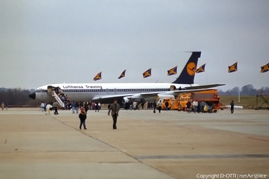Lufthansa Boeing 707-430 (D-ABOD) | Photo 198984