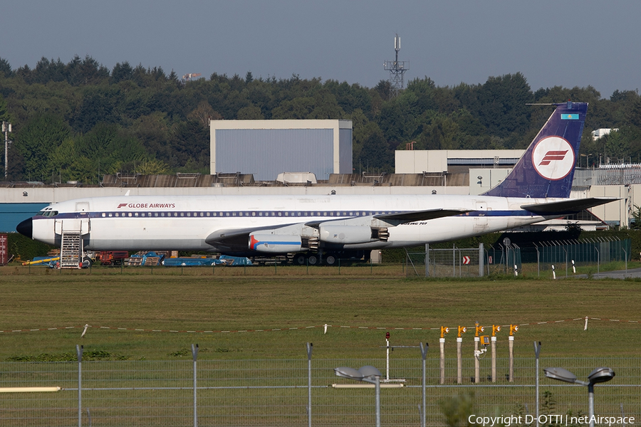 Globe Airways (fake airline) Boeing 707-430 (UNMARKED) | Photo 259900