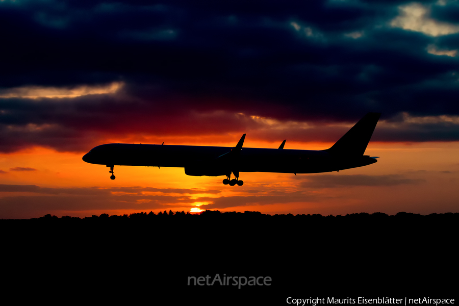 Condor Boeing 757-330 (D-ABOE) | Photo 111021