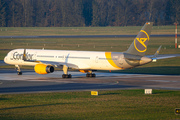 Condor Boeing 757-330 (D-ABOG) at  Hamburg - Fuhlsbuettel (Helmut Schmidt), Germany