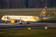 Condor Boeing 757-330 (D-ABOG) at  Hamburg - Fuhlsbuettel (Helmut Schmidt), Germany